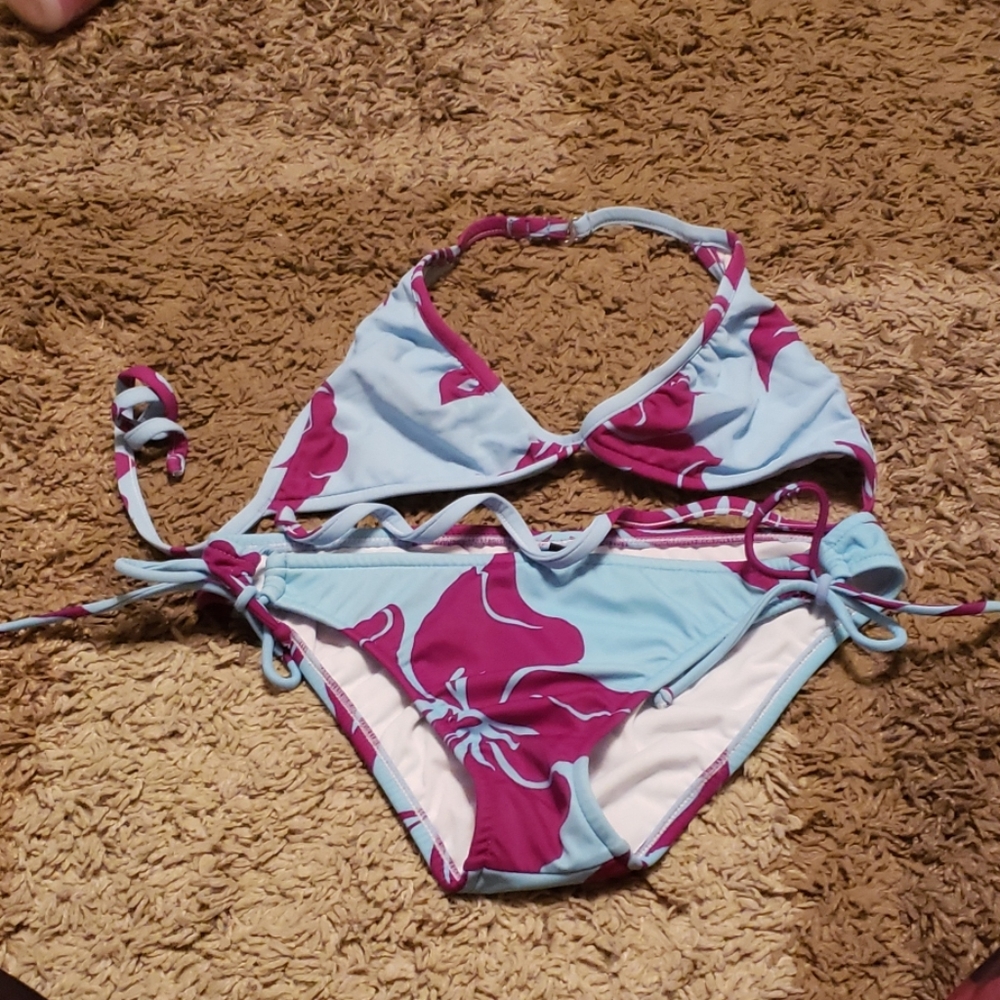 Island Soul size medium flower design bikini - Picture 2 of 5